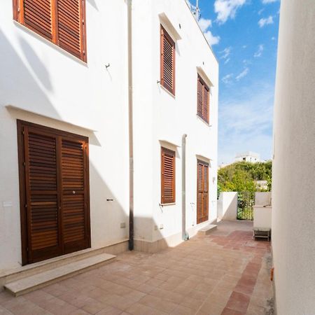 La Corte Di Colombo Favignana Buitenkant foto